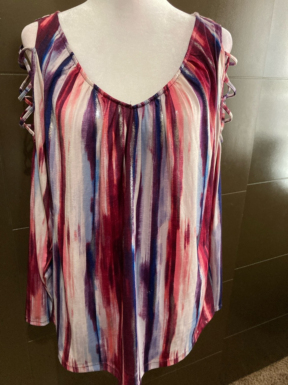 Jennifer Lopez Cold-Shoulder Tunic in Burgundy, Navy and Cream